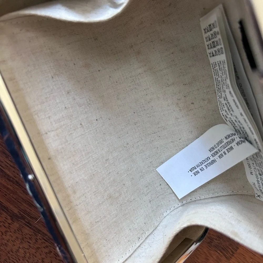 NWT w/ defect Zara Embroidery Beaded Clutch Box MINAUDIÈRE